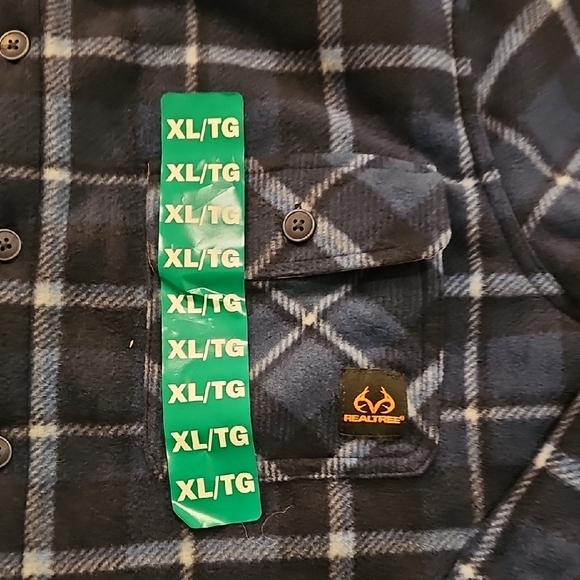 Realtree Navy and White Plaid Button-Down Shacket - Picture 2 of 8